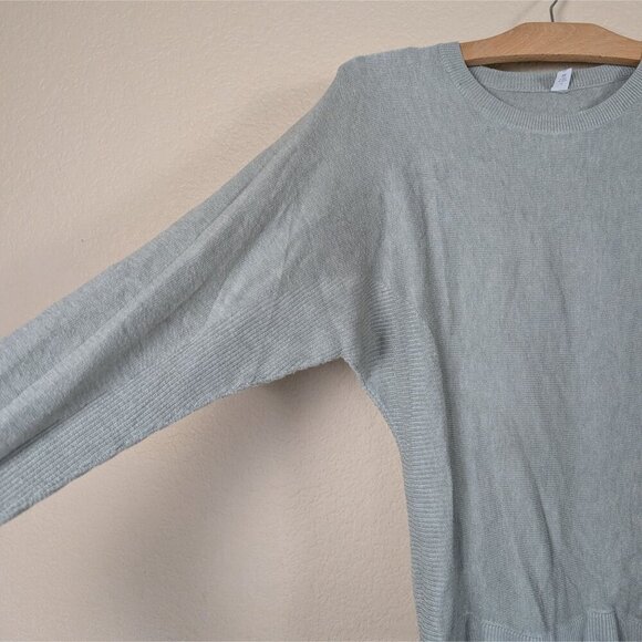 Lululemon Cashlu Knit Pullover Sweater in Heathered Green Fern sz 6 Minimalist - Picture 8 of 9